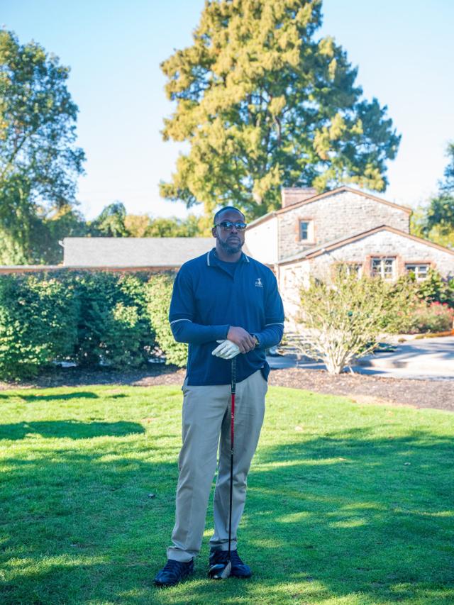 Jason Jones between shots