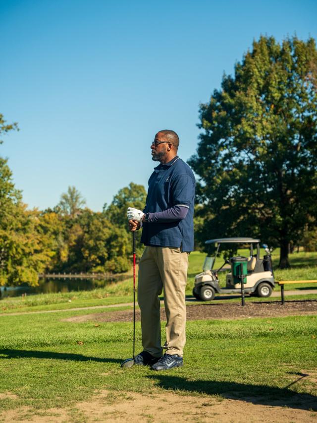 Jason Jones sizing up his next shot